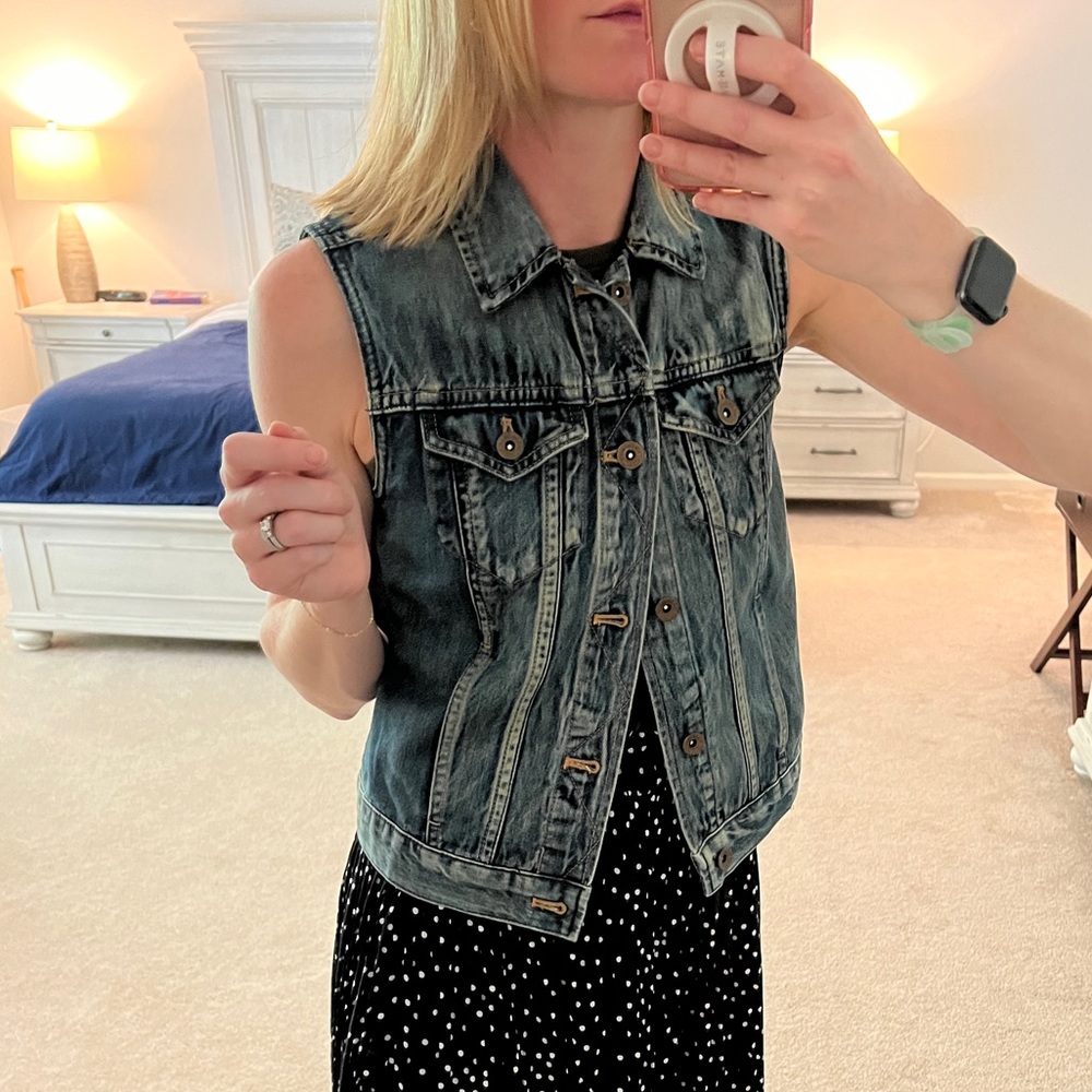 Madewell Medium Wash 100% Cotton Jean Vest Size XSmall - Picture 9 of 9